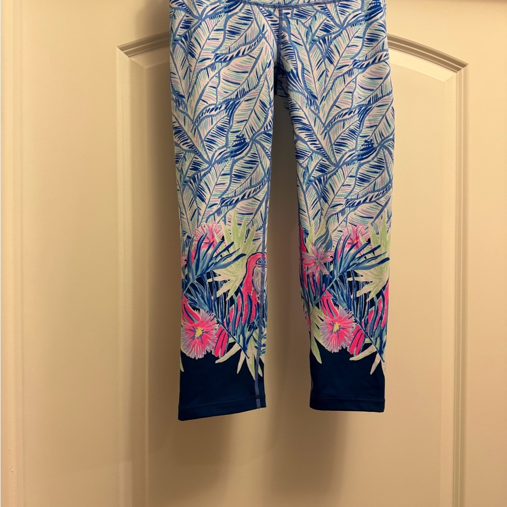 Lilly Pulitzer Luxletic Cropped Leggings  Blue Violet Pink Size Size S EUC